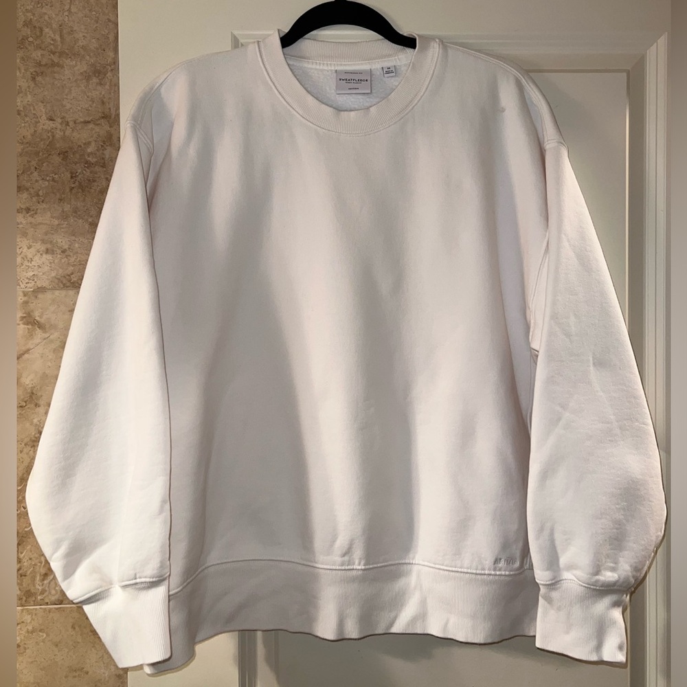 Aritzia White Crew neck Sweater